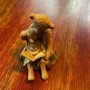 Life Times a Mothers Pride statue